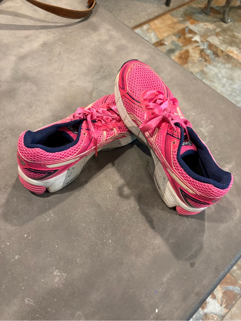Asics 7.5 woman’s running shoe